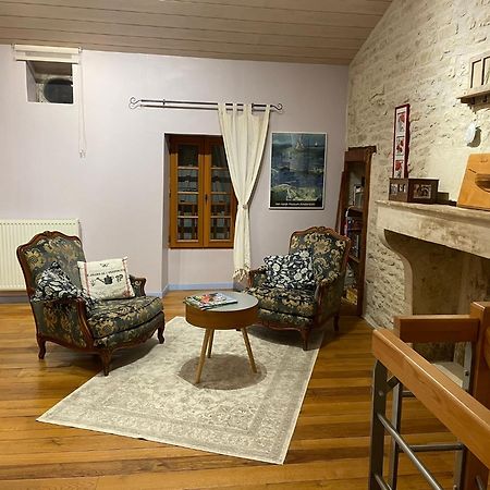 Apartamento Sous L Olivier Tusson Exterior foto