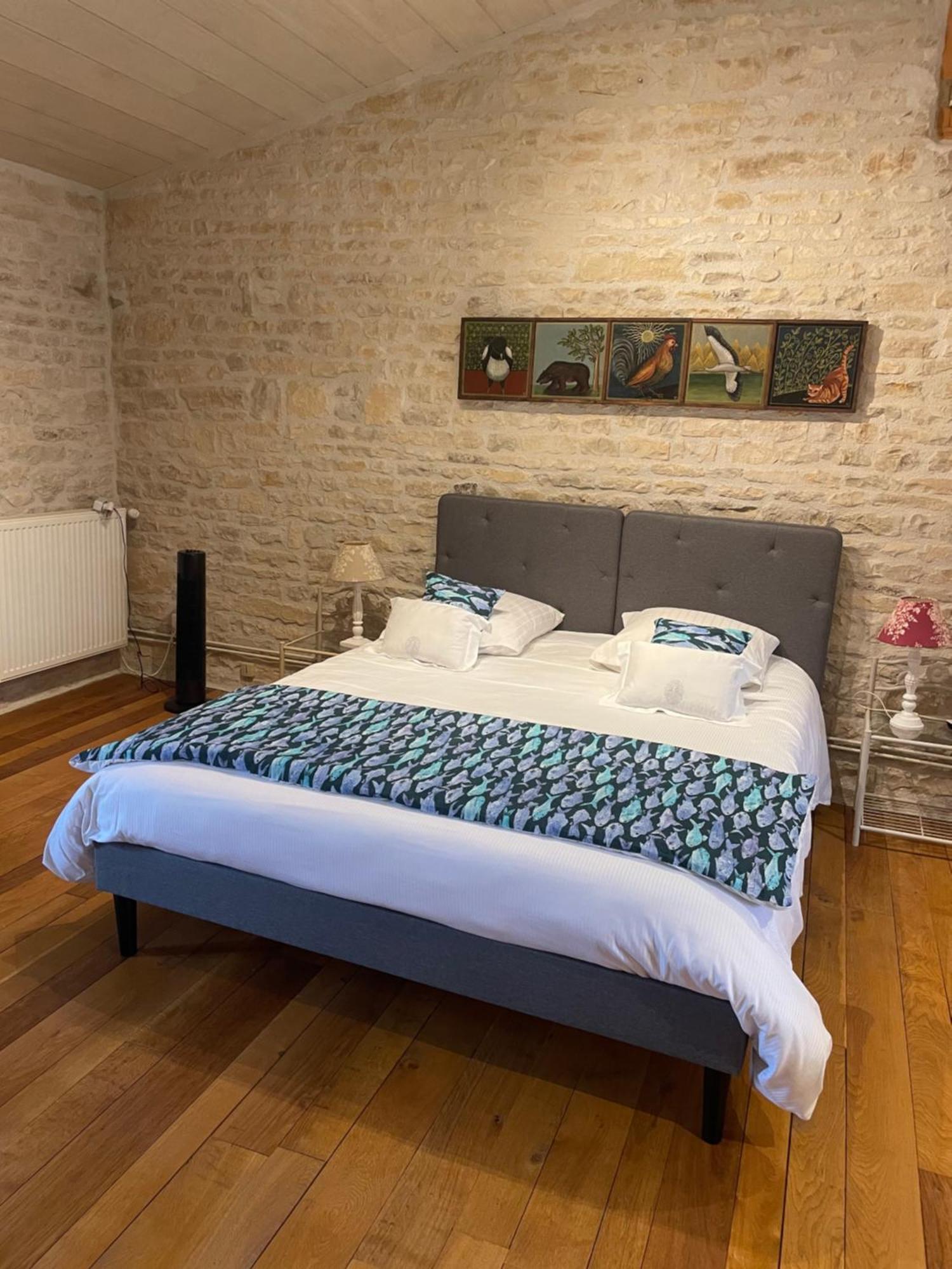 Apartamento Sous L Olivier Tusson Exterior foto